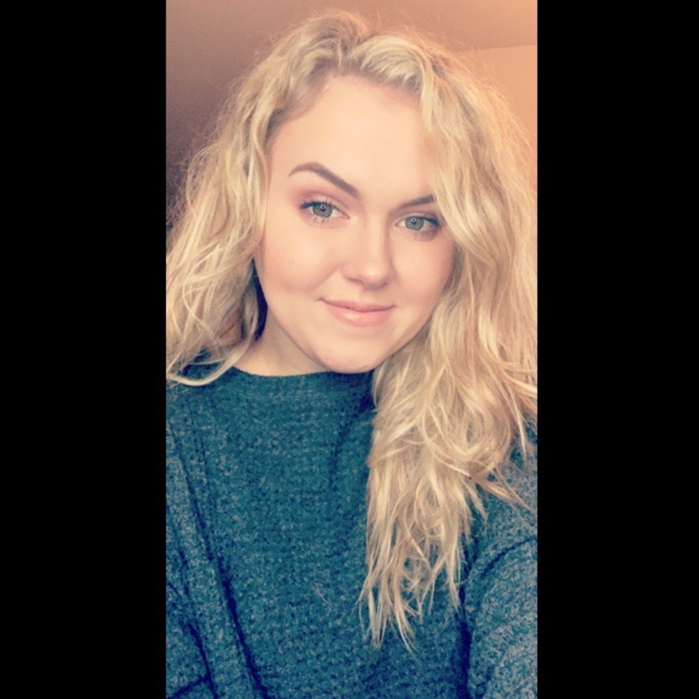 Meet your Posher, Leeann